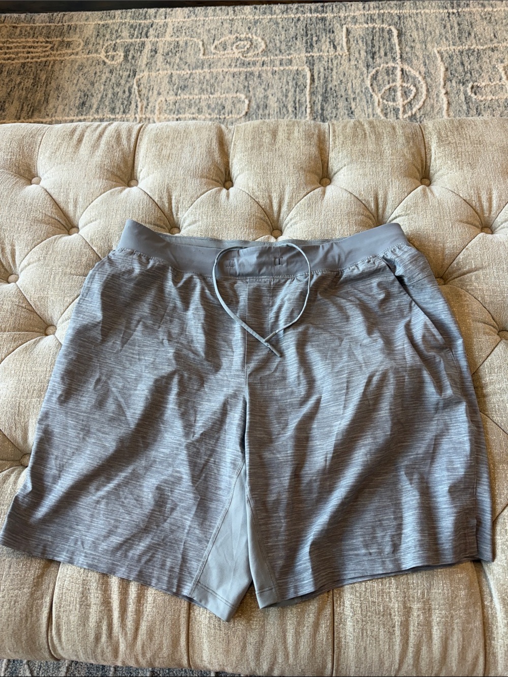 Lululemon Men's XXL gray Athletic Drawstring Shorts